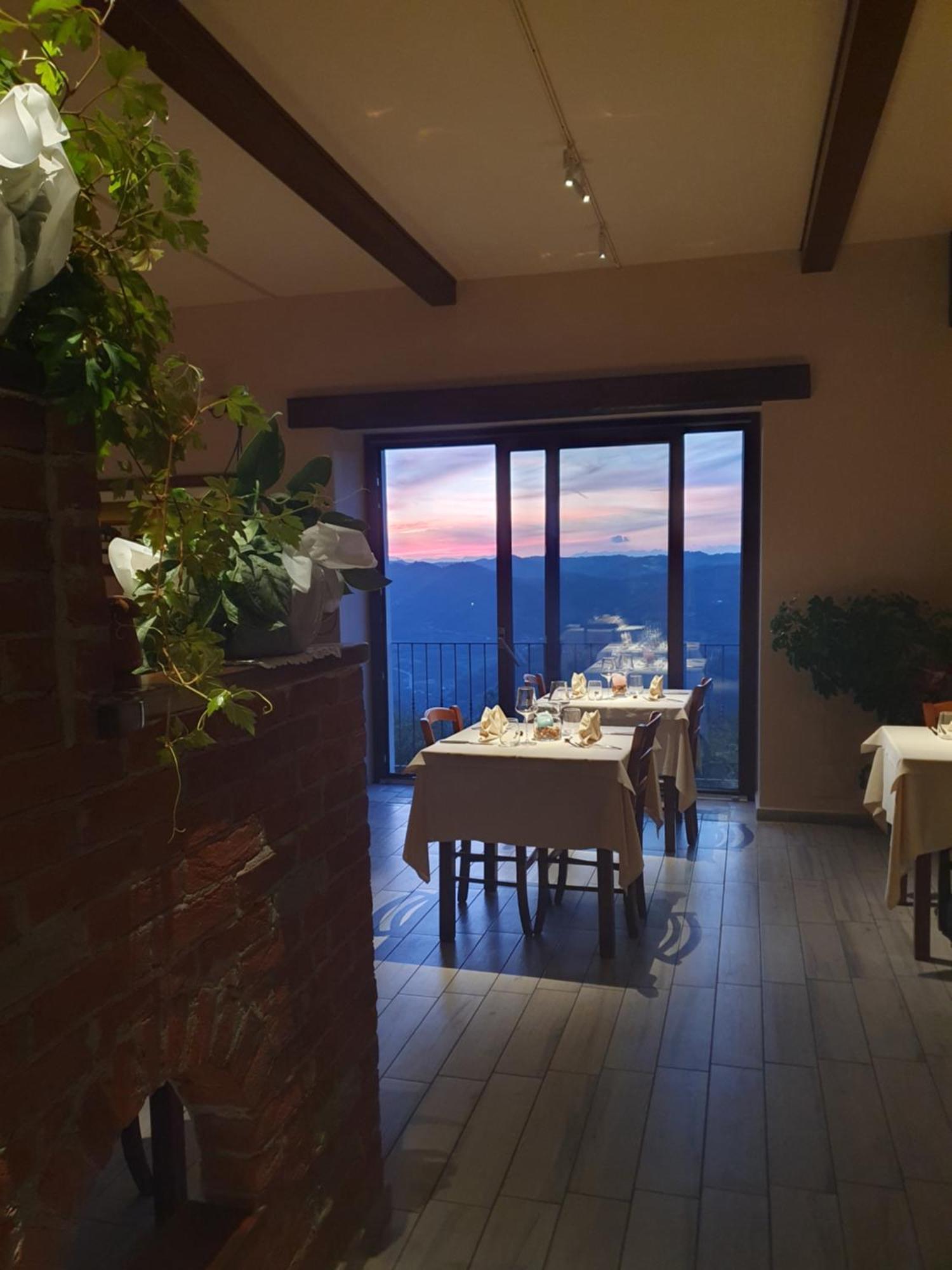 Ristorante Albergo 'L Bunet Cortemilia المظهر الخارجي الصورة